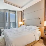 Easemytrip - Exquisite Downtown 2Br In Address Skyview Tower 1