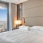 Easemytrip - Exquisite Downtown 2Br In Address Skyview Tower 1