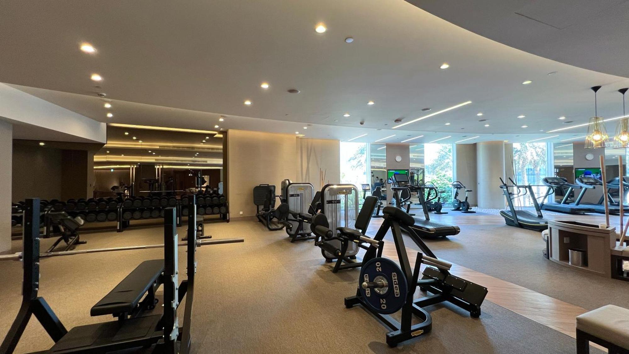 Easemytrip - Exquisite Downtown 2br In Address Skyview Tower 1 Dubai